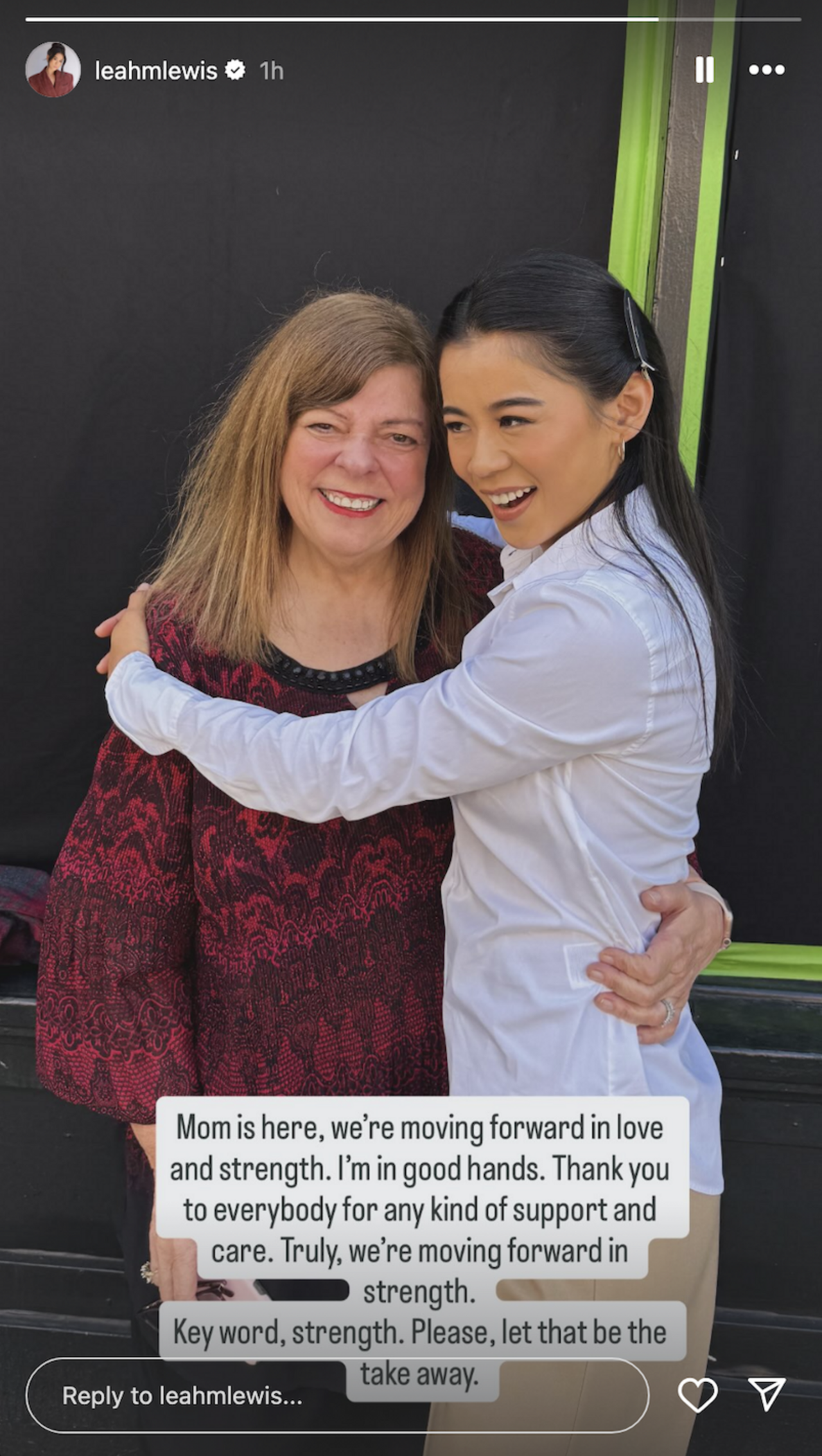 Leah Lewis hugging her mom in Instagram Story