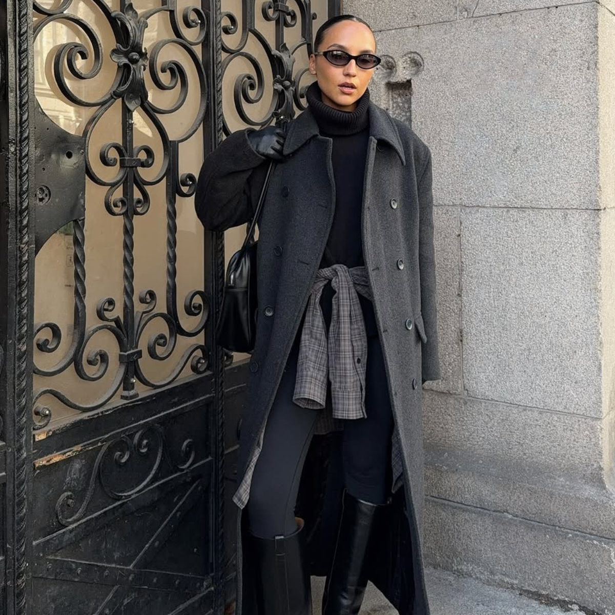 woman wearing winter legging outfit 2025