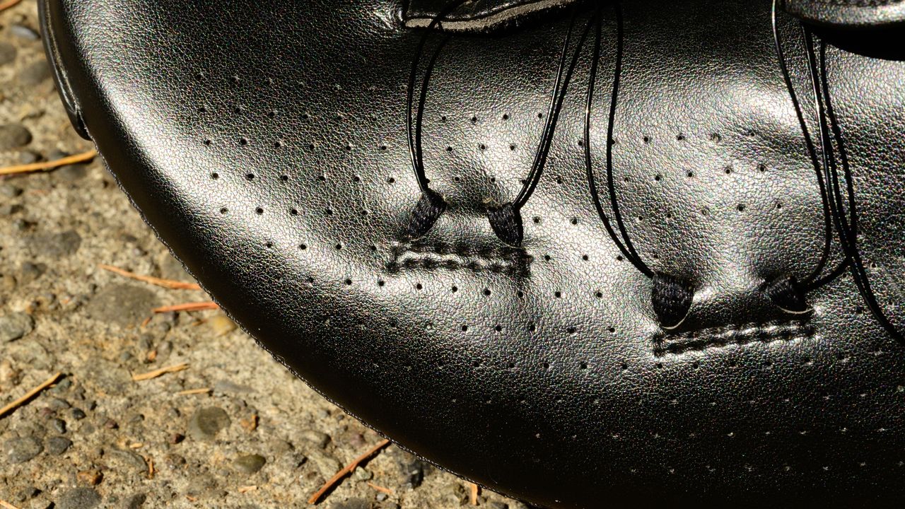 Nimbl Feat Ultimate stitching detail