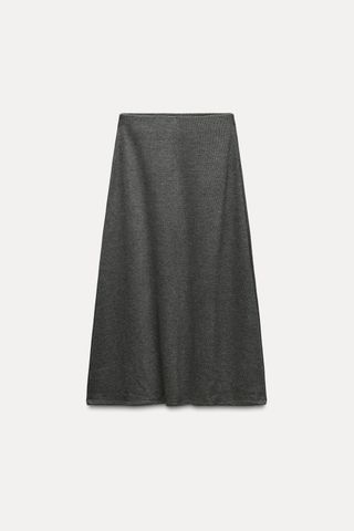 Rok Midi Lembut