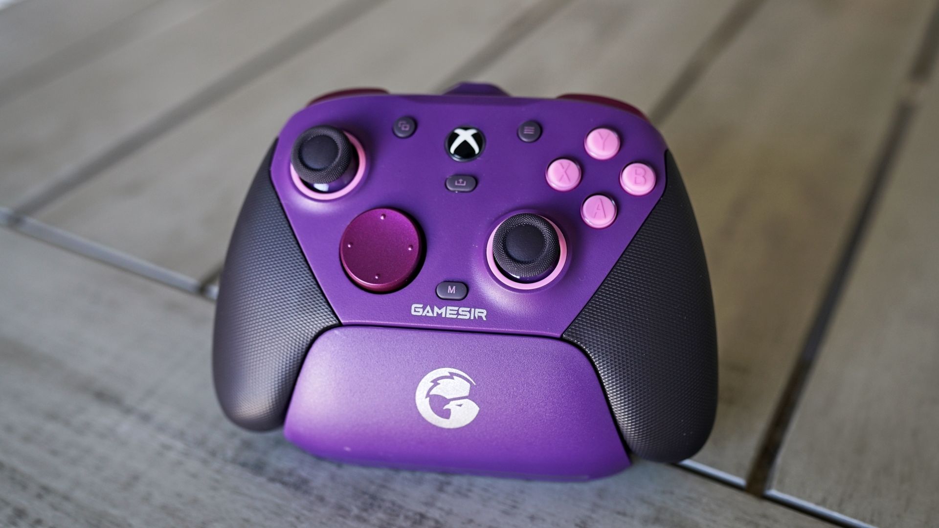 GameSir G7 Pro controller sitting on a table.