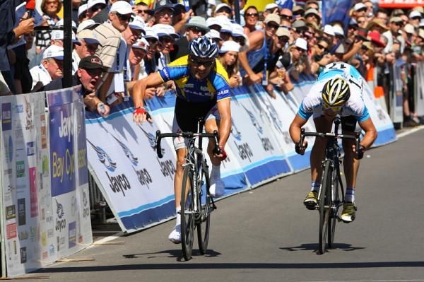 Baden Cooke claims victory in Williamstown