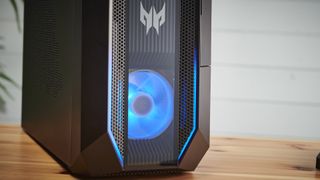 The front-facing FrostBlade fan of the Acer Predator Orion 3000