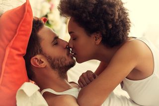 7 Surprising Things That Make A Kiss Good, According To Science