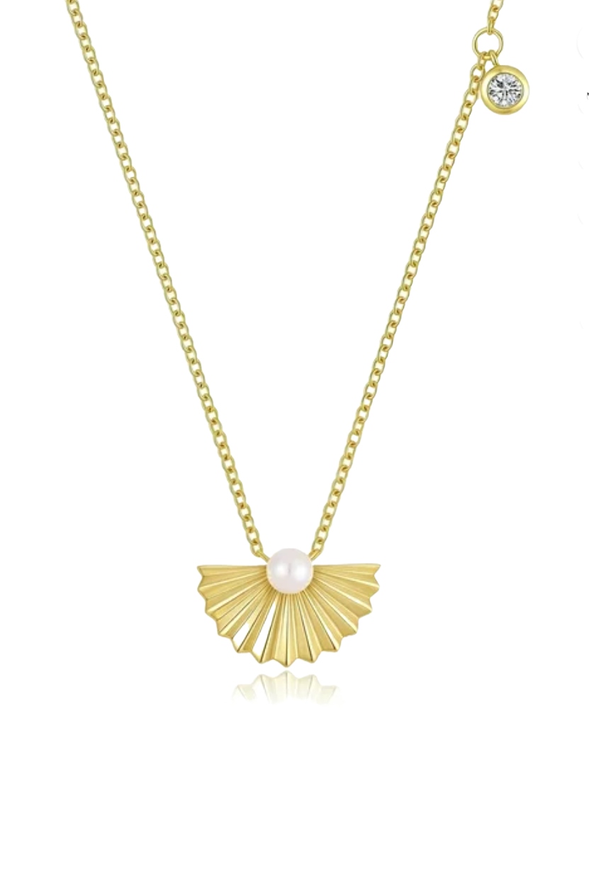 Molenia Shell Pearl Necklace for Women, 14k Gold Plated 925 Sterling Silver Seashell Pearl Pendant Necklace, Beach Boho Jewelry Fashion Summer Ocean Gifts for Women