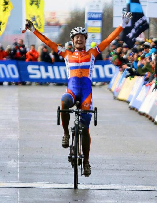 It's a beautiful treat for fans to have Sven Nys win here on US soil.
