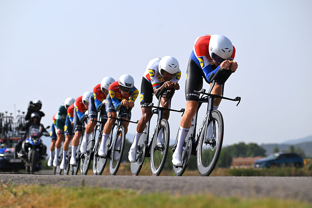 FIGUERES, SPAIN - AUGUST 27: (L-R) Amanuel Ghebreigzabhier of Eritrea and Daan Hoole of Netherlands and Team Lidl - Trek compete during the La Vuelta - 80th Tour of Spain 2025, Stage 5 a 24.1km team time trial stage from Figueres to Figueres / TTT / #UCIWT / on August 27, 2025 in Figueres, Spain. (Photo by Tim de Waele/Getty Images)