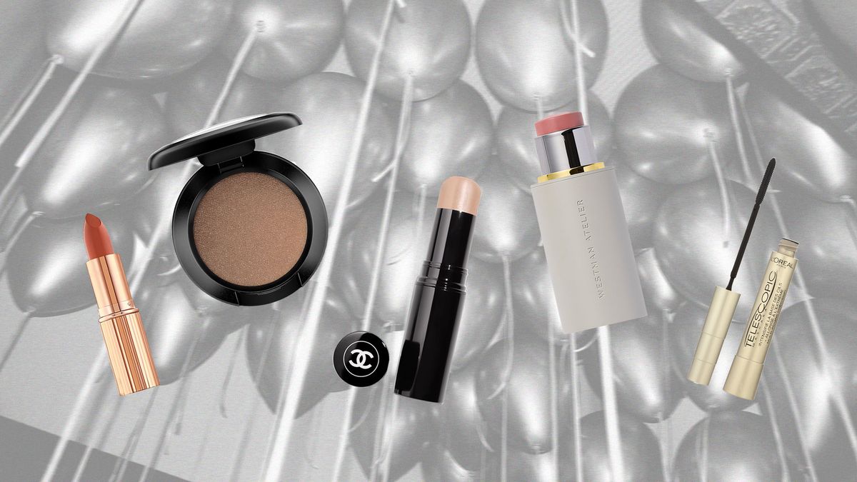 10 Items Every Bride Should Have in Their Wedding Makeup Bag, According to Insiders