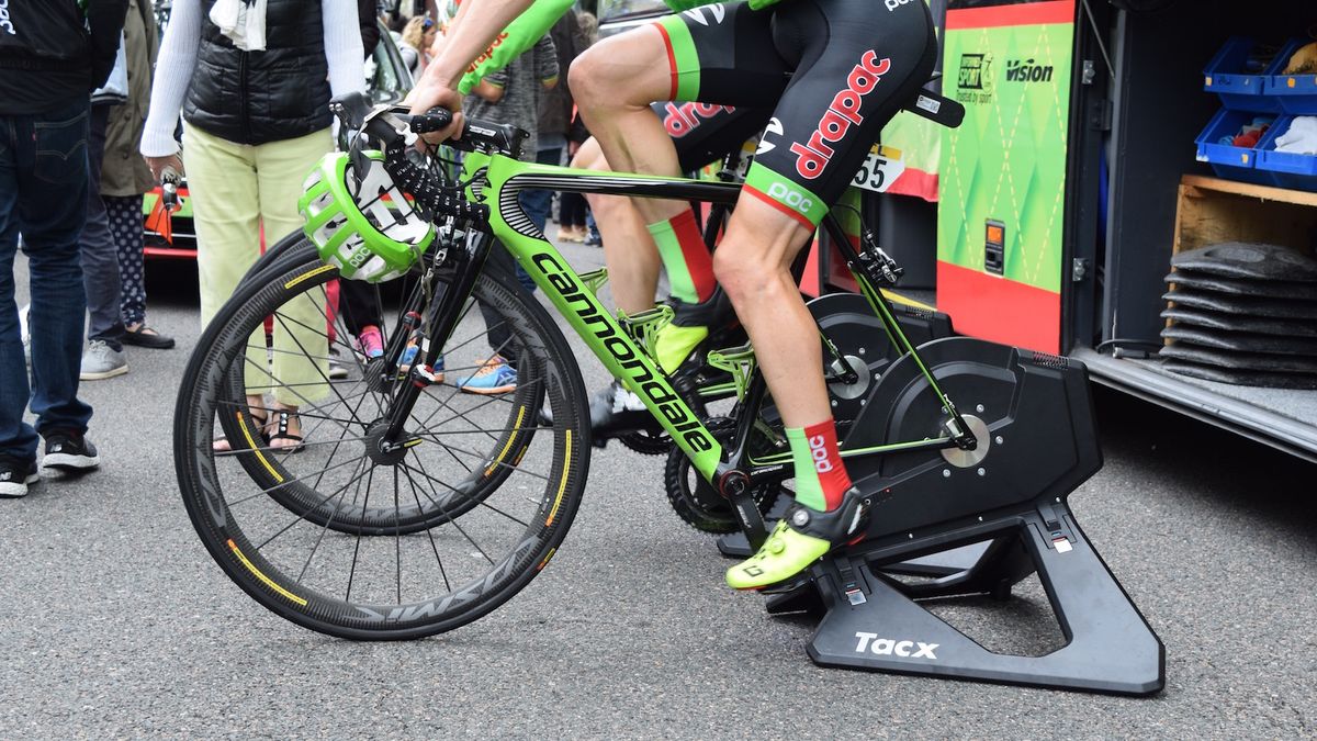Cannondale-Drapac use Tacx Neo trainers for warm-ups and warm-downs
