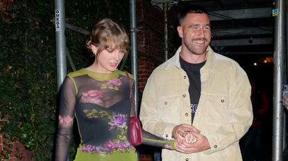 Taylor Swift and Travis Kelce relationship