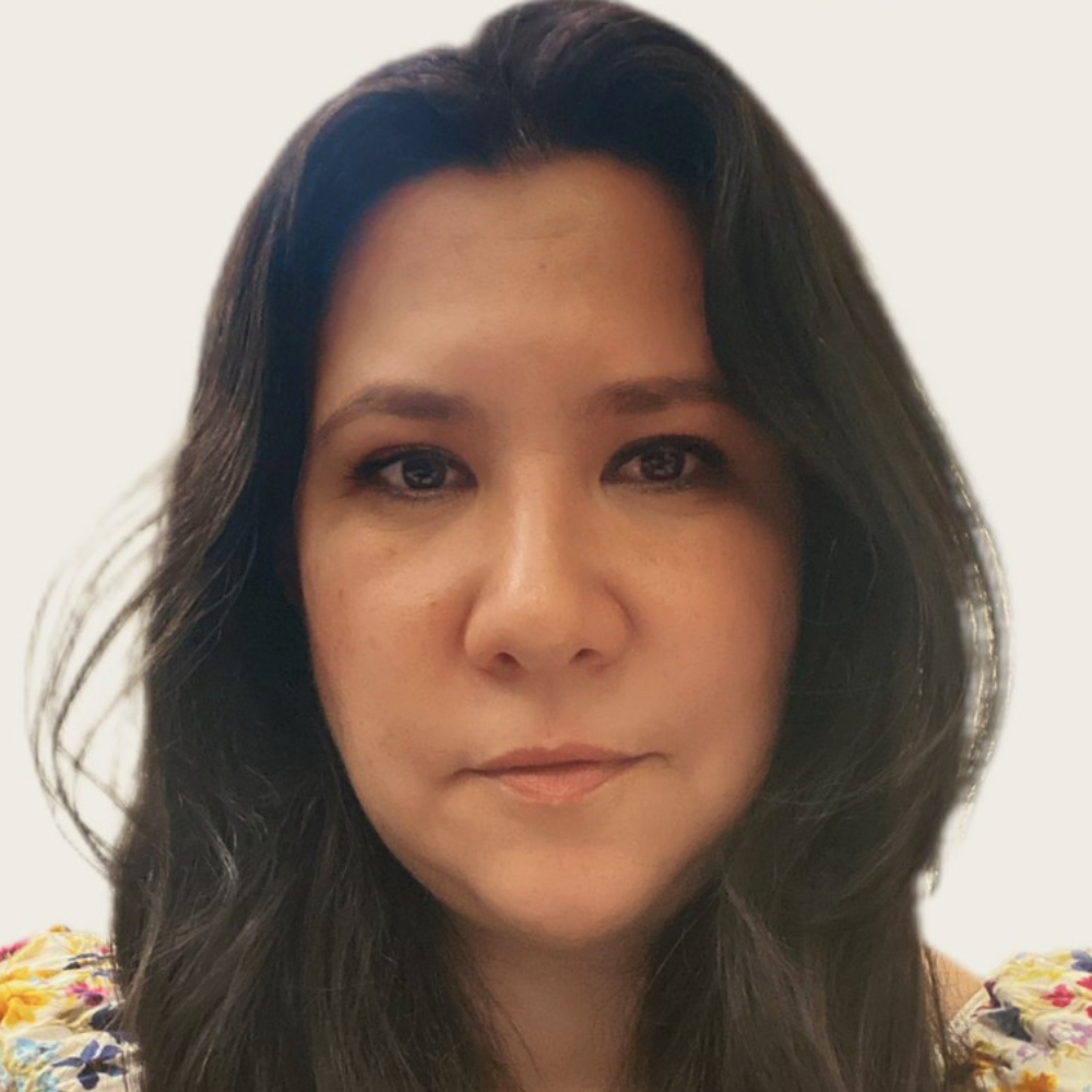 headshot of Lorena Cuadra