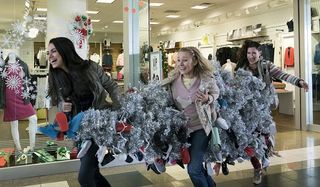 Bad Moms Christmas Mila Kunis Kristen Bell Kathryn Hahn Christmas tree theft