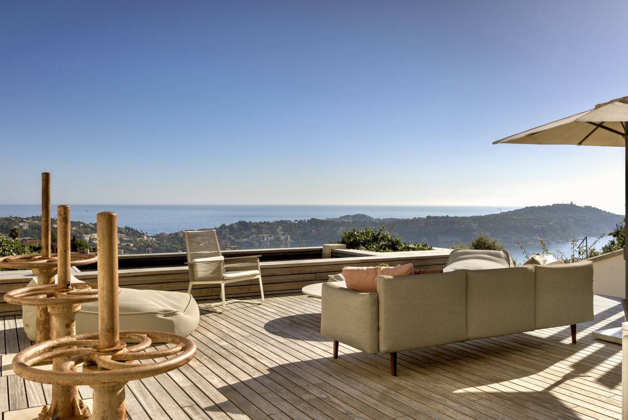 Images of a house overlooking Cap Ferat