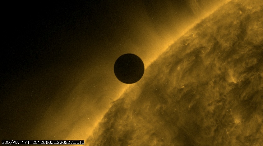 First contact in the transit of Venus 2012.
