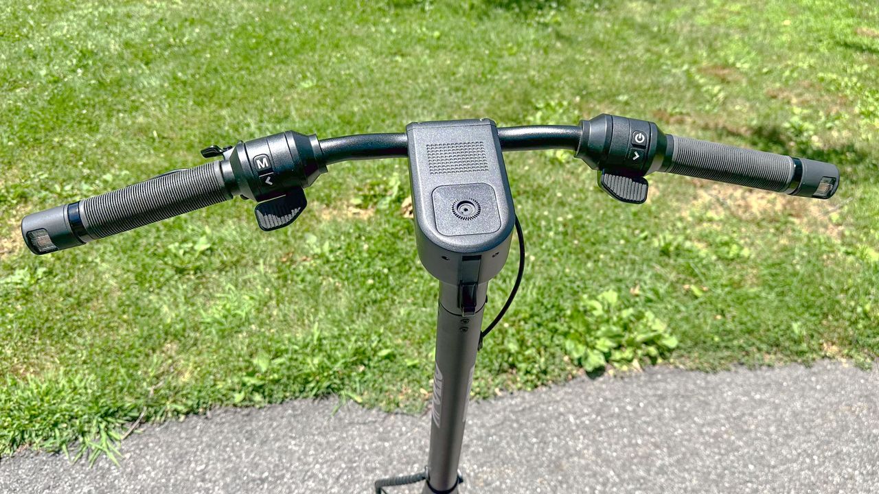 Apollo Explore 2.0 handlebars