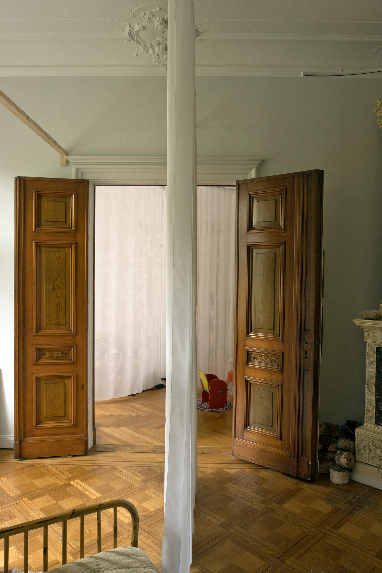 Kvadrat Curtains by Dahn Vo