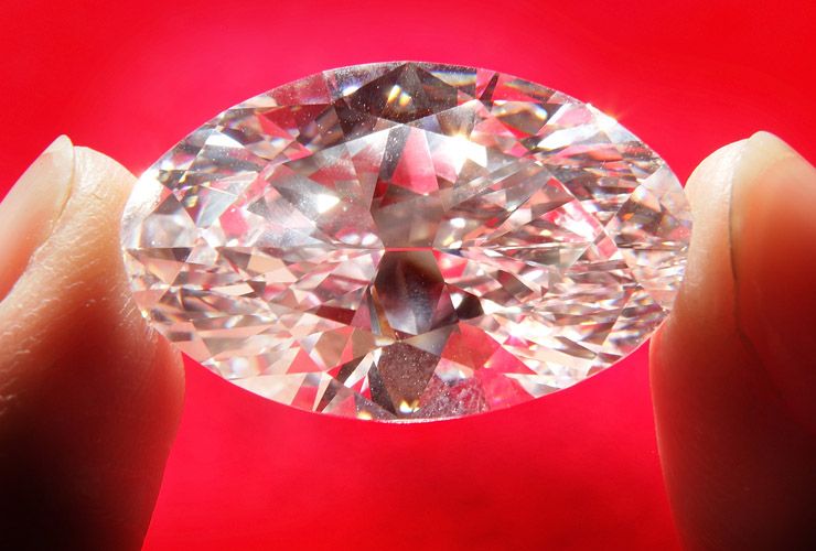 LONDON, ENGLAND - OCTOBER 22:A rare oval diamond is displayed at Sotheby's on October 22, 2009 in London, England. At 30.48 carats, D-color, with flawless clarity and type IIa 'Golconda-like'