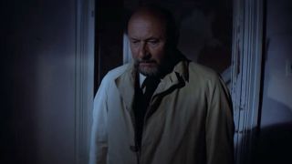 Loomis seeing dog in Halloween