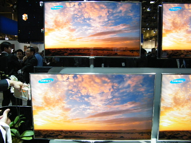 Samsung D8000 series has model looks