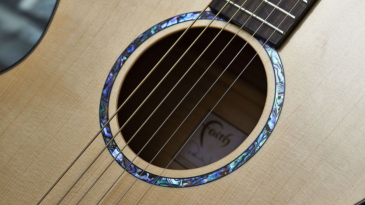 The overall feel of this instrument is understated but the green abalone soundhole adds a touch of sparkle