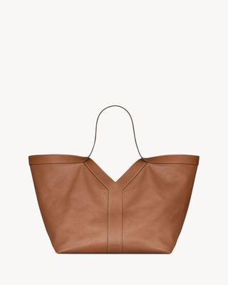 Women's Y Tote in Leather in Brown