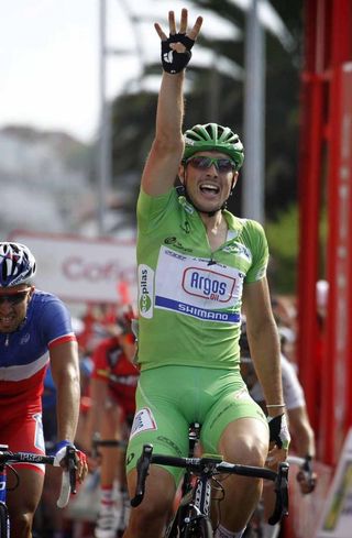 John Degenkolb (Argos-Shimano) wins in Galicia.