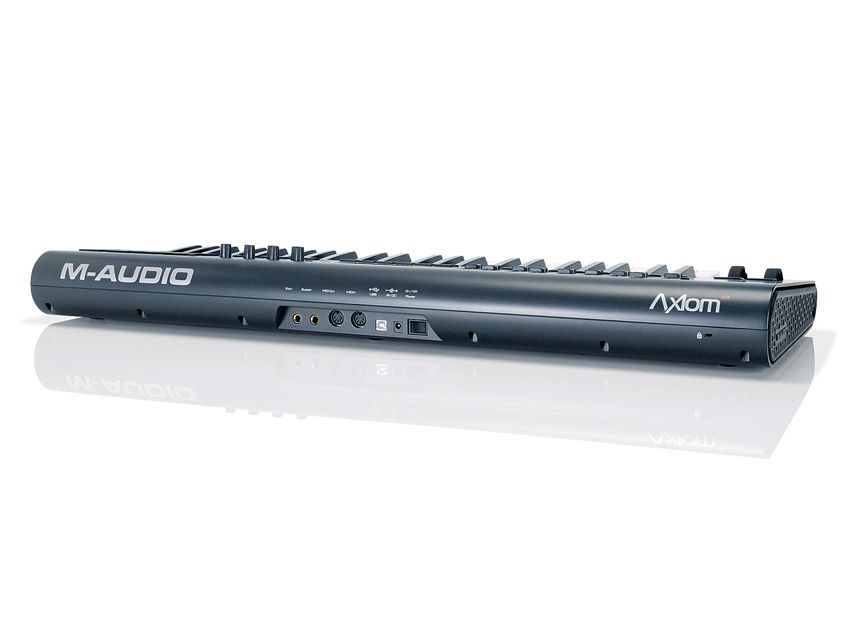 The curved profile makes the Axiom 49 easy to shift about.