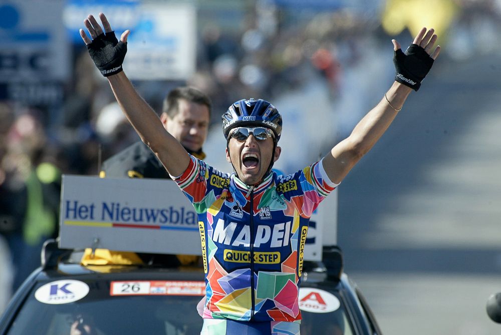 Andrea Tafi (Mapei-QuickStep) won the Tour of Flanders in 2002.