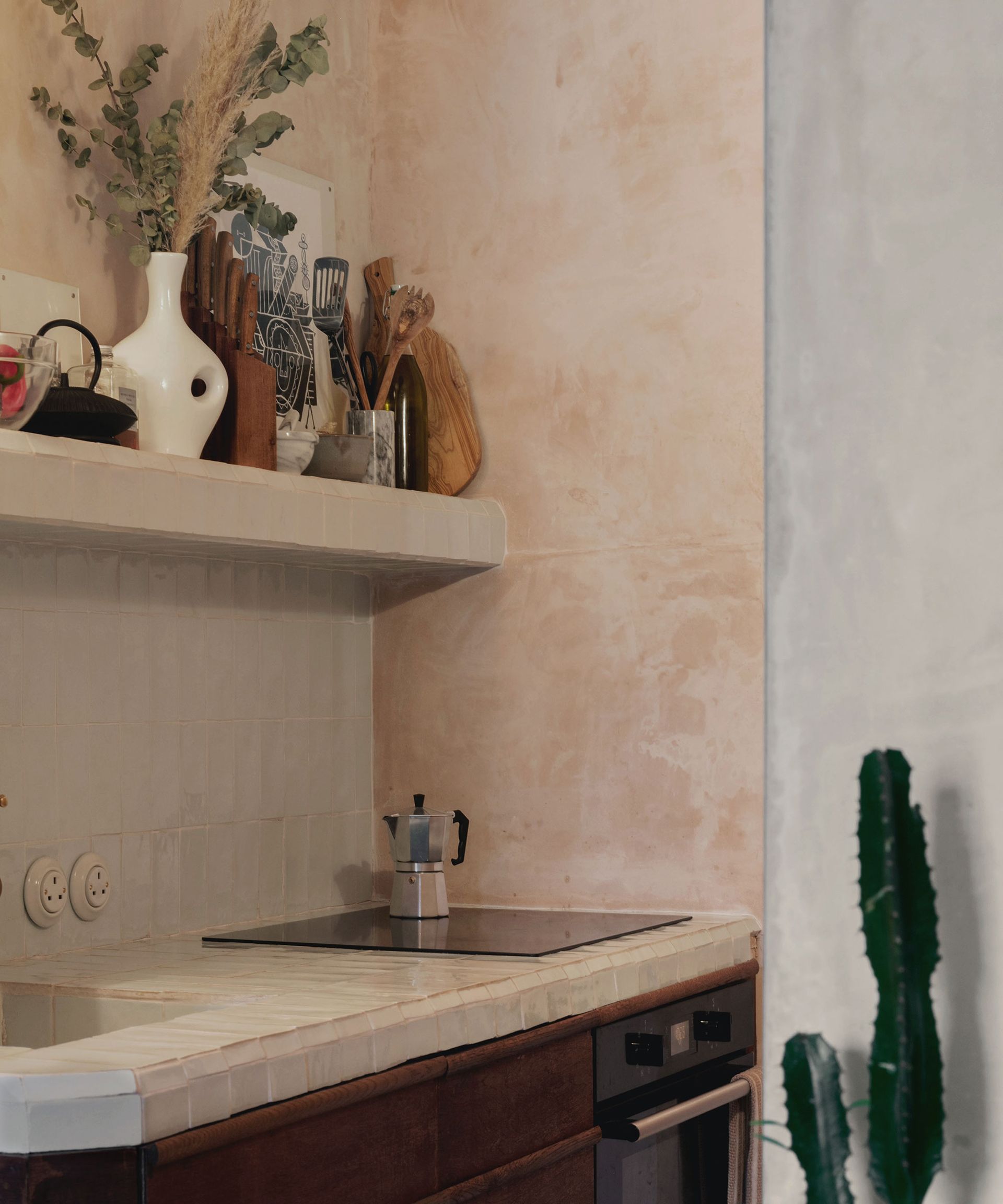 Kitchen countertop ideas with tiled surface