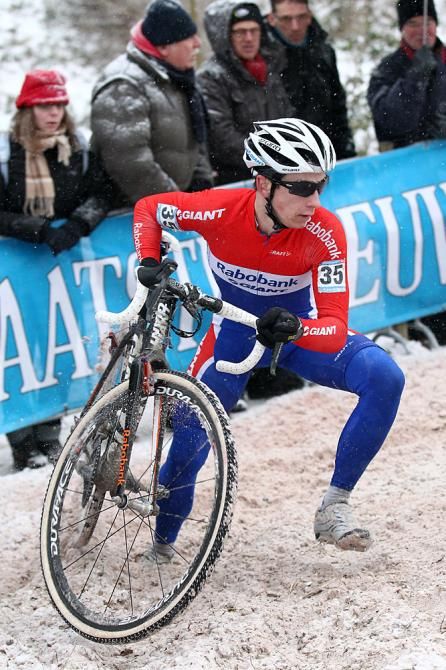 Lars van der Haar makes a quick recovery
