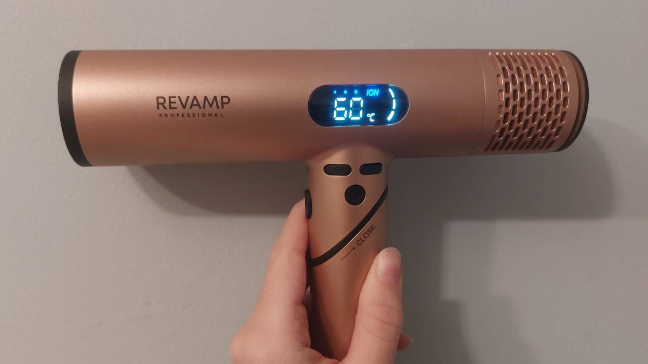 Revamp Dynamic Radiance x Shine Intelligent Ionic Hair Dryer
