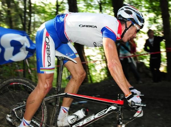 Julien Absalon (Orbea) chasing Hermida Ramos