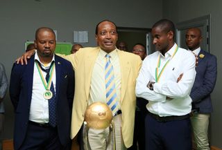 Manqoba Mngqithi, Patrice Motsepe and Rhulani Mokoena 