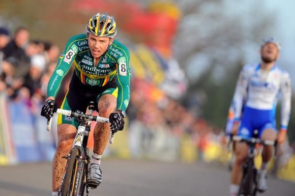 Sven Nys (Landbouwkrediet) won the sprint for third place.