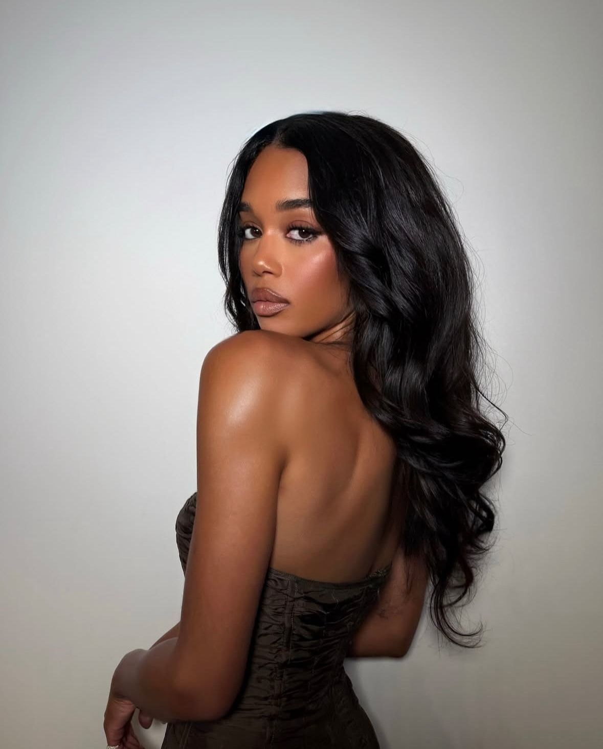 An image of Laura Harrier with jet black.