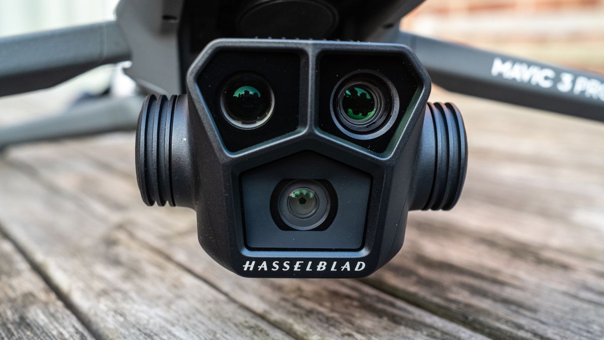 DJI Mavic 3 Pro-3 camera close up (2).