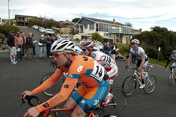 The top of the climb in Devonport was a prime location for fans to catch a glimpse of the tour.