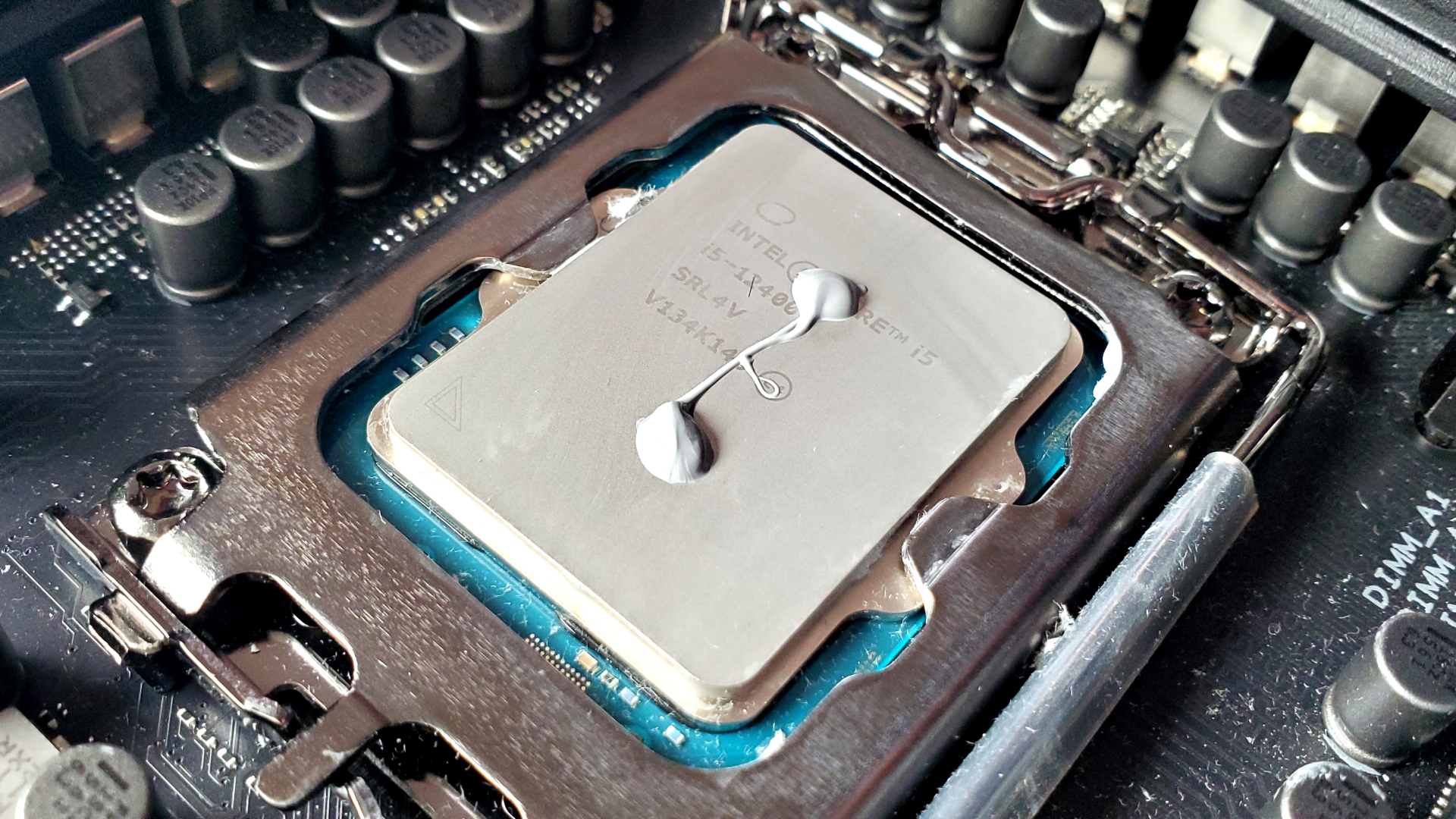 Pâte thermique sur un CPU