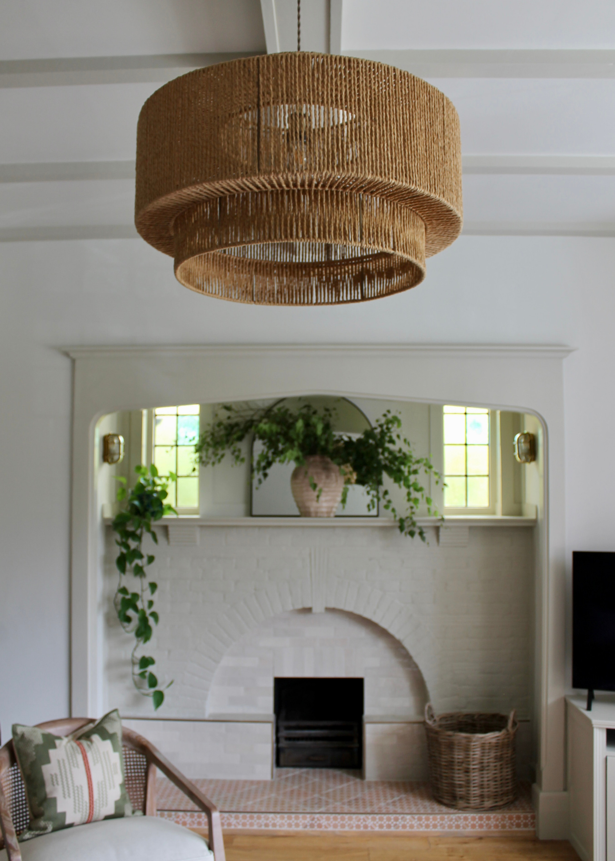 Slacked Lime paint used in living area