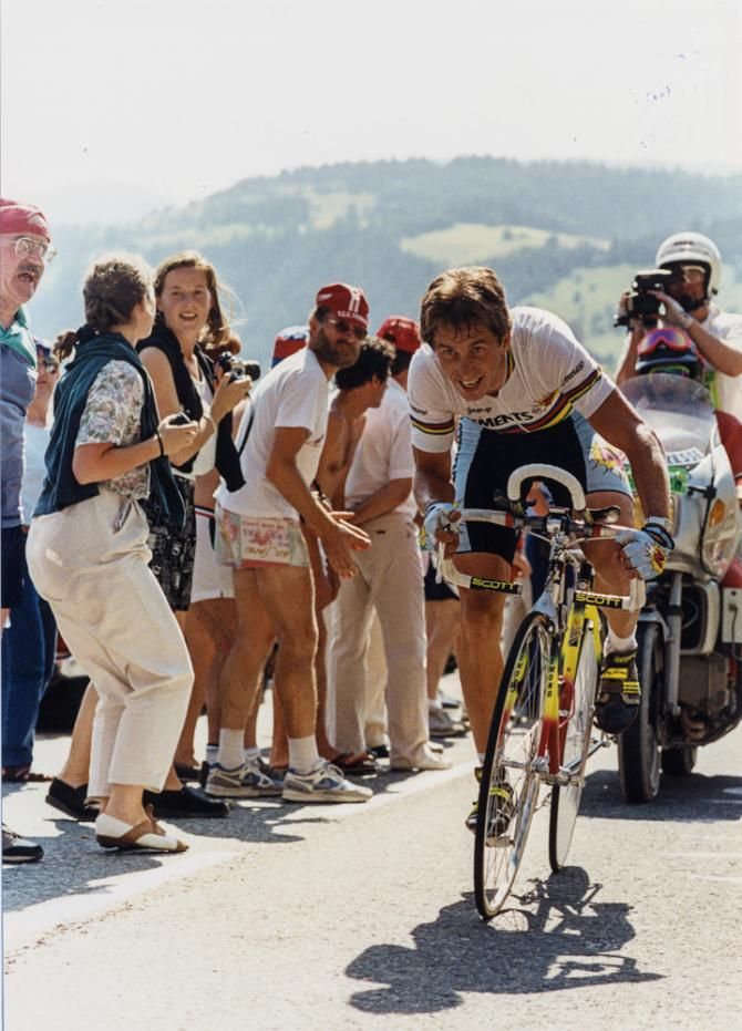 Reigning world champion Greg LeMond give is full gas during the stage 12 time trial at the 1990 Tour de France