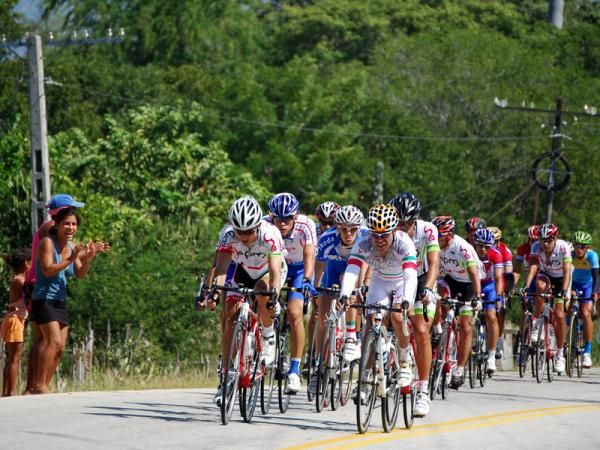 The group kicks along at a hasty rate early in the stage.