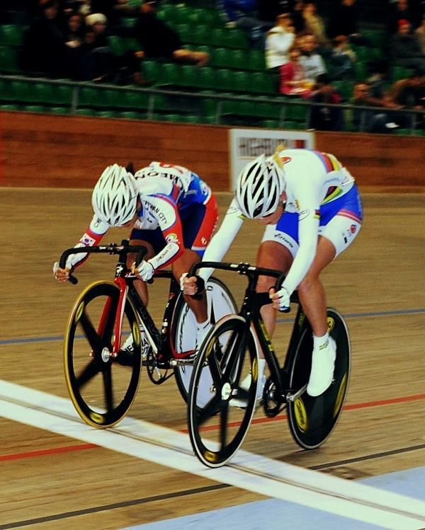Sarah Kent (WAIS) claims victory in the women's sprint.