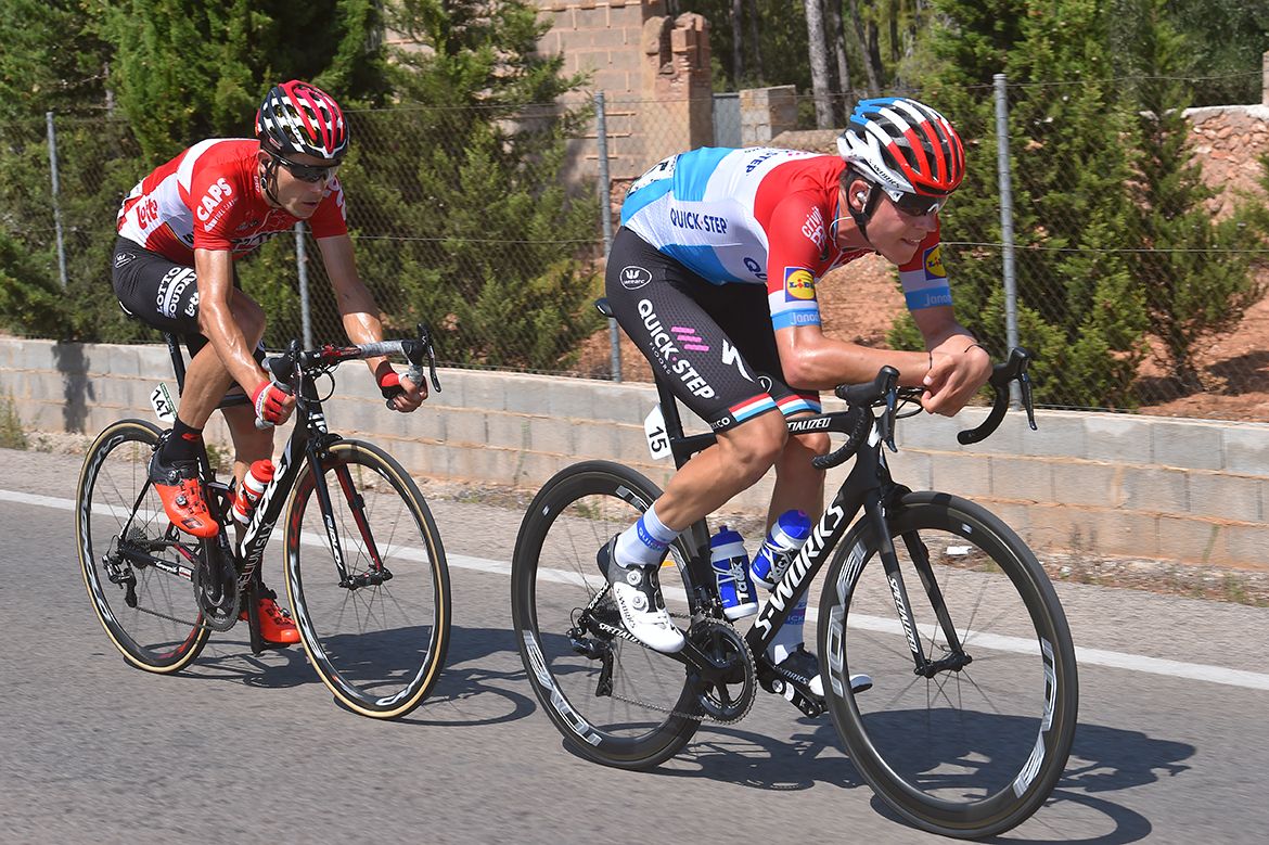 Bob Jungels (Quick-Step Floors) attacked the breakaway with Maxime Monfort (Lotto Soudal)