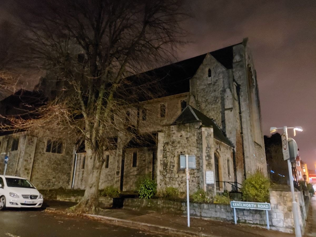 Another example of the A90 5G&rsquo;s night performance. It may be bright enough, but the clarity just isn&rsquo;t there.