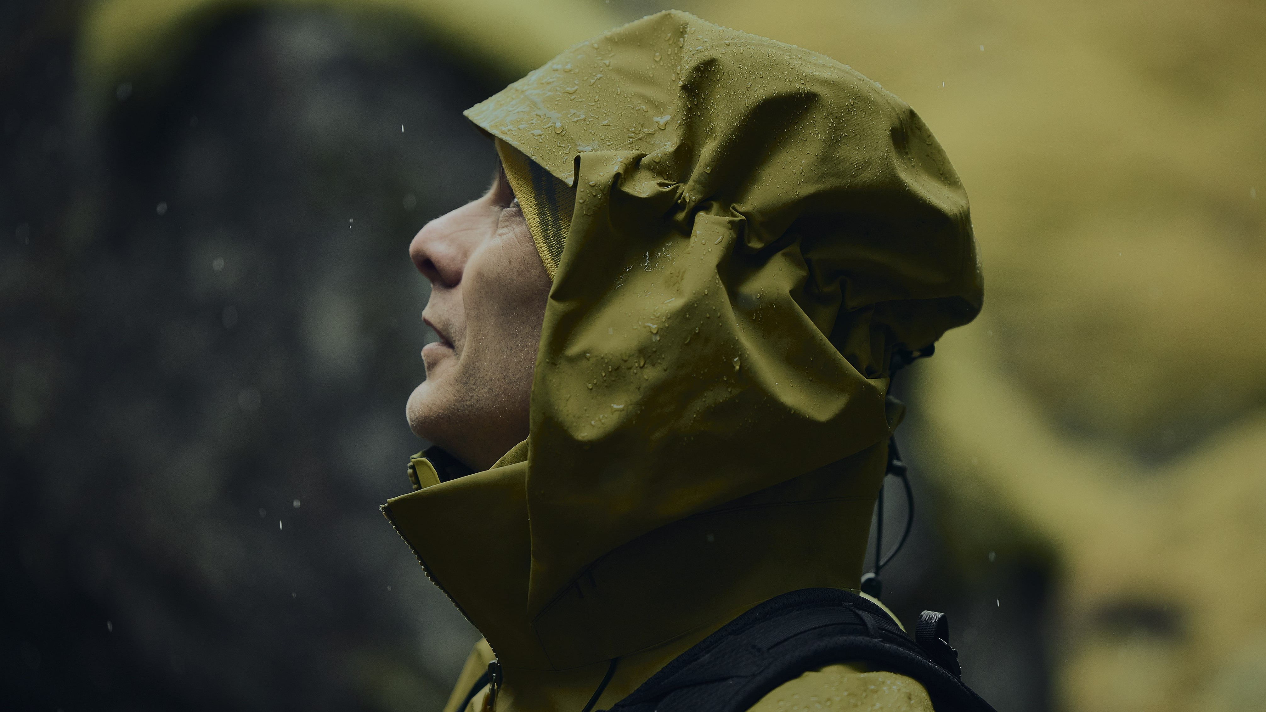 A female hiker tersting the Arc'teryx Beta AR jacket