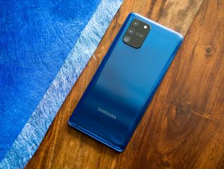 Samsung Galaxy S10 Lite back panel in blue