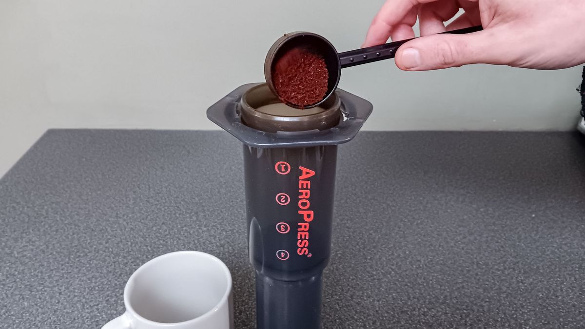 2POUR Dual Brew AeroPress accessory