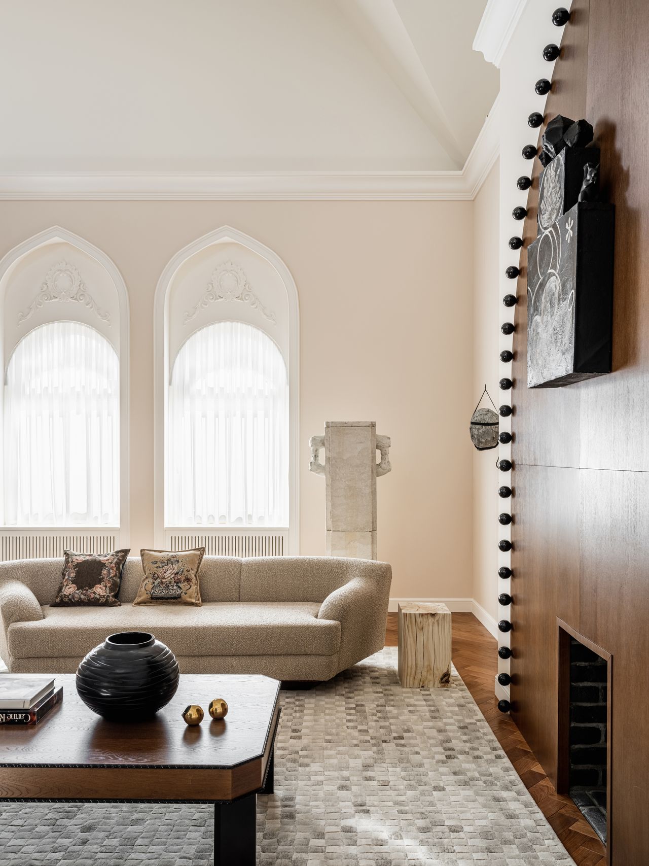 How Big Should a Living Room Rug Be? Here's a Size Guide | Livingetc