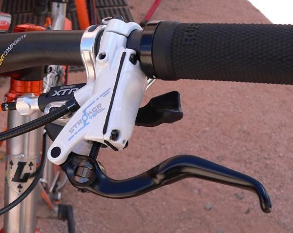 Hayes introduces its new Stroker hydraulic disc brake platform. An indexed dial adjusts lever reach, and a new radial master cylinder arrangement makes for a much more compact package.