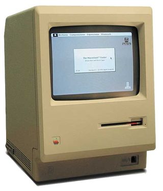 Macintosh 128k computer. Image courtesy of the WikiProject Macintosh